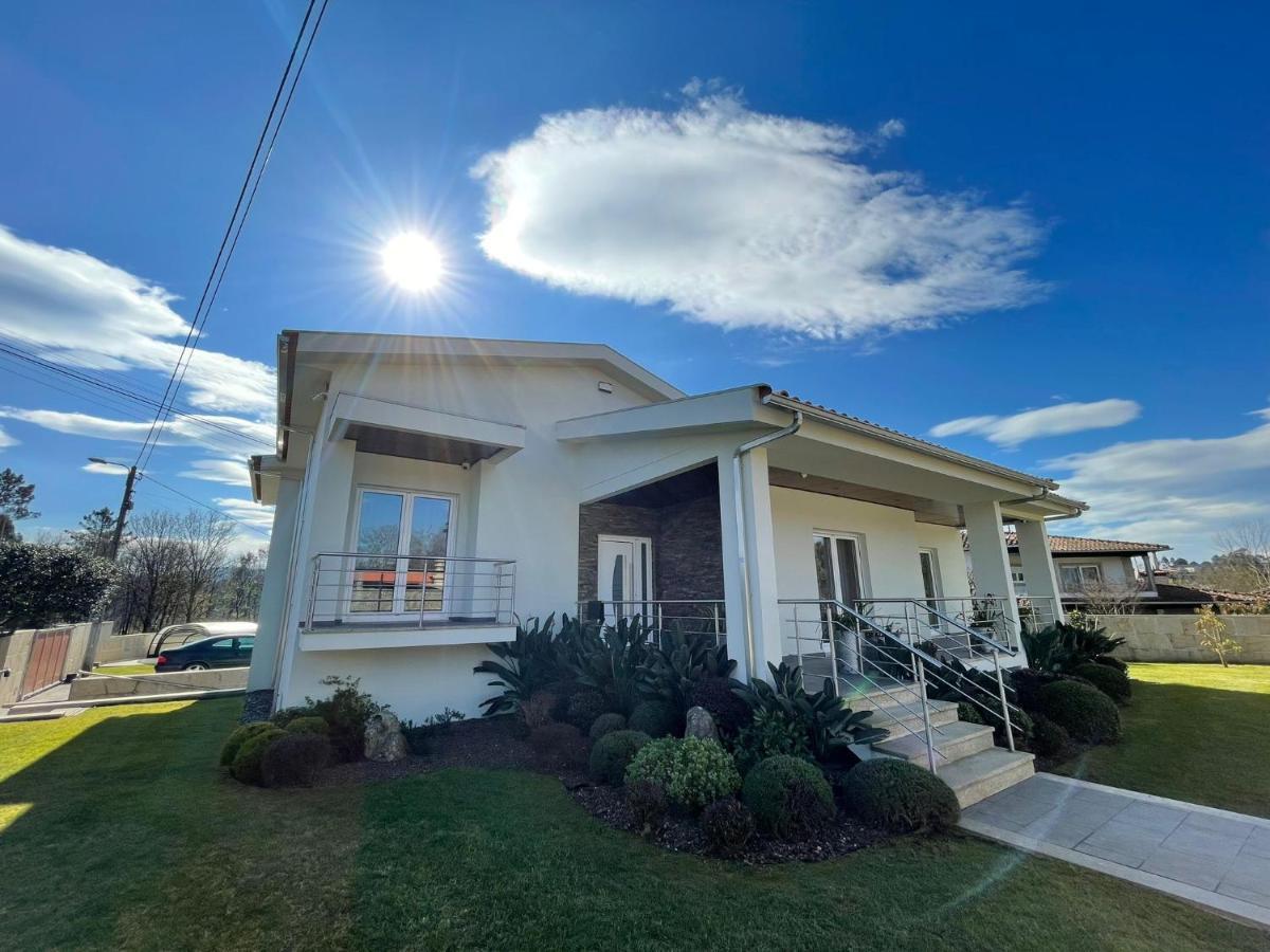 Ucha Villa Barcelos Εξωτερικό φωτογραφία