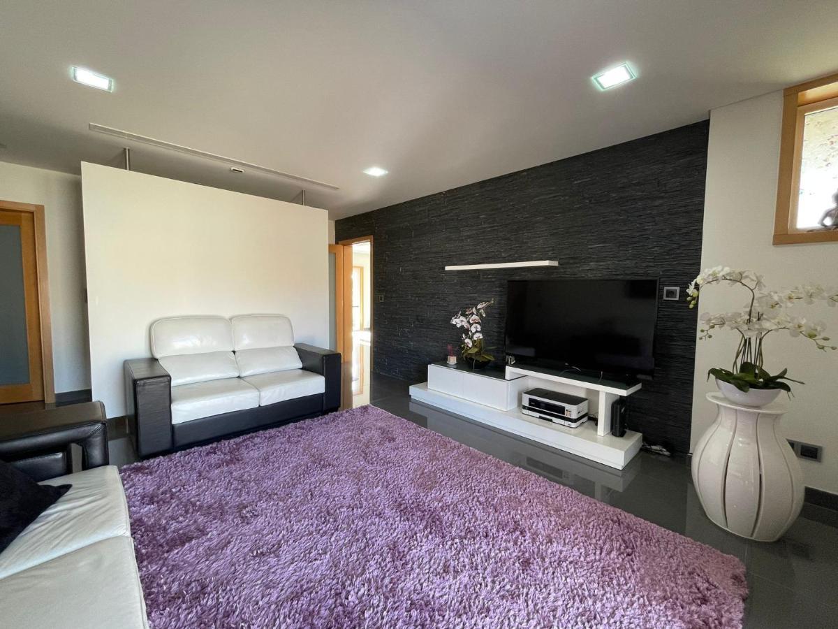 Ucha Villa Barcelos Εξωτερικό φωτογραφία